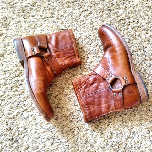 Frye Womens Cognac Leather Phillip Harness Ankle Moto Back Zip Boots sz 7,5 - Picture 1 of 9